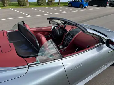 Aston Martin DB9 Volante Touchtronic — Cabriolet de prestige, 58 000 km, sans accident — Miniature 11