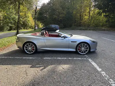 Aston Martin DB9 Volante Touchtronic — Cabriolet de prestige, 58 000 km, sans accident — Miniature 15