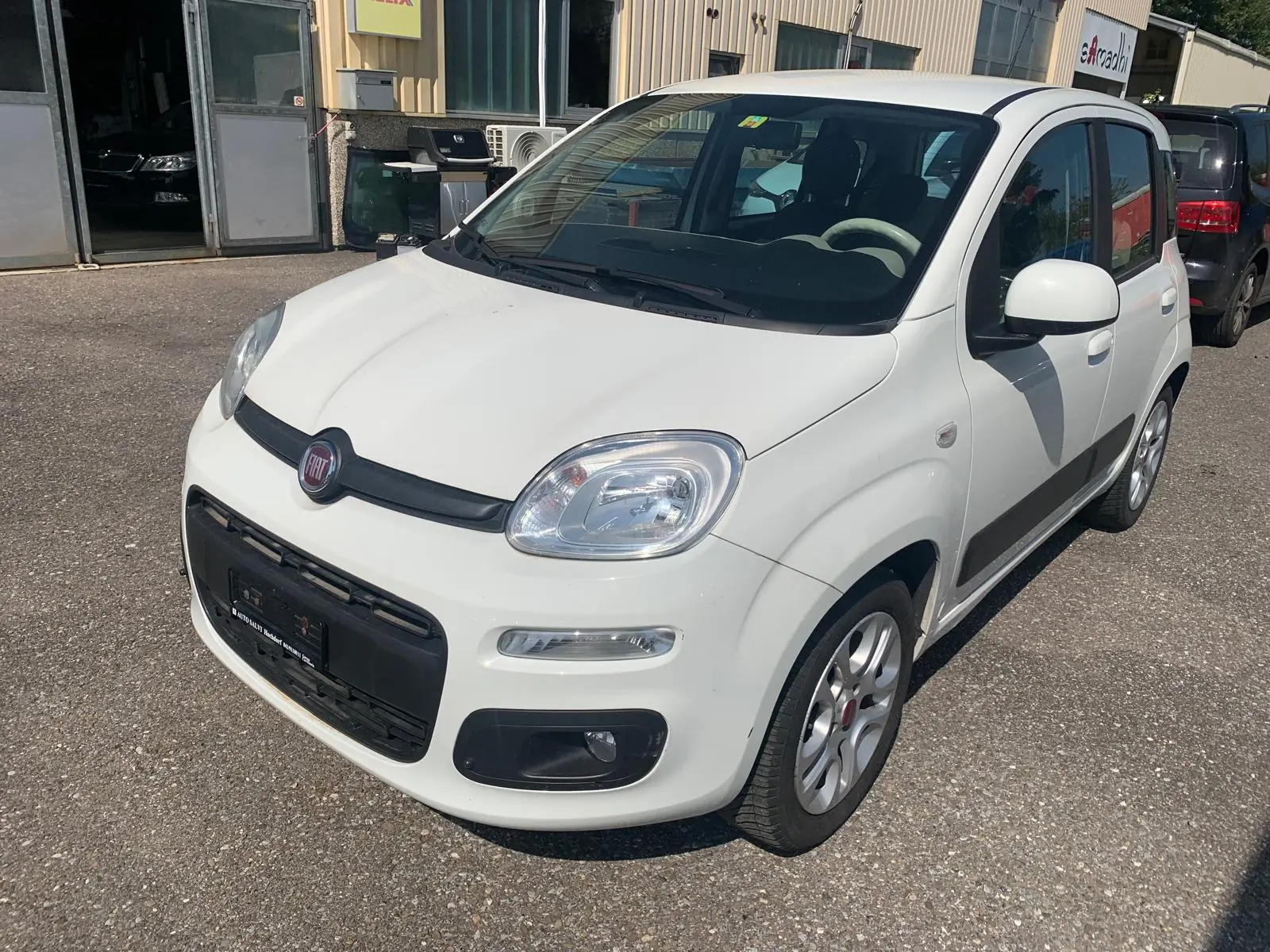 Fiat Panda 1.2 Lounge — Citadine fiable, pneus neufs, sans sinistre — vista esterna