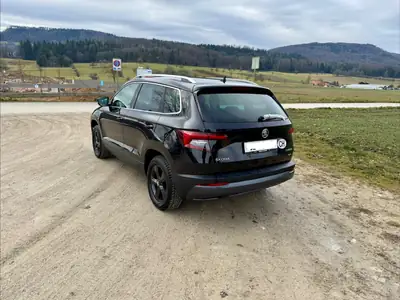 Skoda Karoq 2.0 TDI 150 ch — SUV robuste 4x4, sans accident, équipé navigation — intérieur