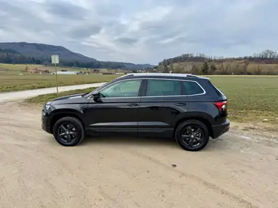 Skoda Karoq 2.0 TDI 150 ch — SUV robuste 4x4, sans accident, équipé navigation — tableau de bord