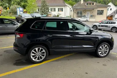 Skoda Karoq 2.0 TDI 150 ch — SUV robuste 4x4, sans accident, équipé navigation — Miniature 12