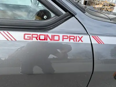 Alfa Romeo GTV 6 2.5 — Coupé sportif italien vintage, 57'000 km seulement — Heckansicht