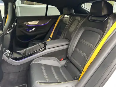 Mercedes-AMG GT 4 63 S 4Matic+ — Hypersportive 4 places, 639 ch et 32'000 km seulement — Miniature 14