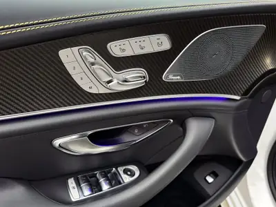 Mercedes-AMG GT 4 63 S 4Matic+ — Hypersportive 4 places, 639 ch et 32'000 km seulement — Miniature 19