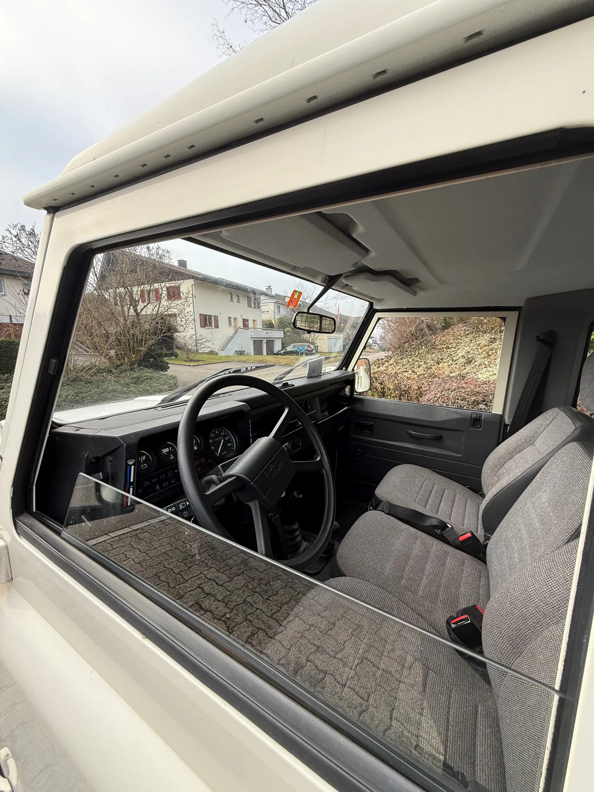 Land Rover Defender 1988 occasion Hinwil — 2