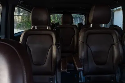 Mercedes-Benz V 250 d Swiss Edition — Monospace premium 7 places, diesel économique — dettaglio
