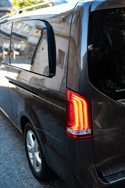 Mercedes-Benz V 250 d Swiss Edition — Monospace premium 7 places, diesel économique — interni