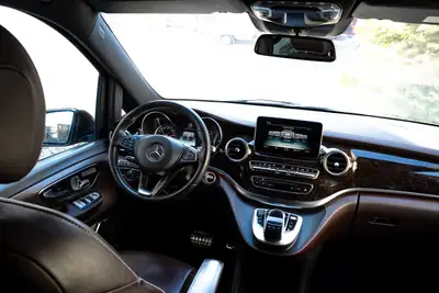 Mercedes-Benz V 250 d Swiss Edition — Monospace premium 7 places, diesel économique — Miniatura 7
