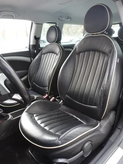 MINI Clubman Cooper Steptronic — Compacte polyvalente, boîte auto, sans accident — Thumbnail 9