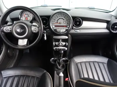 MINI Clubman Cooper Steptronic — Compacte polyvalente, boîte auto, sans accident — Thumbnail 11