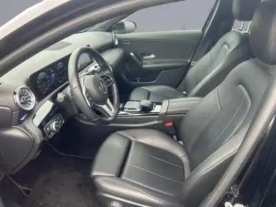 Mercedes-Benz Classe A 200 d Style — Diesel efficace, design affirmé, 75 000 km — Miniature 9