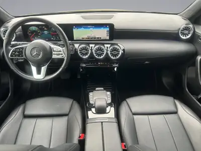 Mercedes-Benz Classe A 200 d Style — Diesel efficace, design affirmé, 75 000 km — Miniature 13