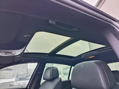 BMW 530 Gran Turismo 530d GT Sport 4x4 — Monospace premium diesel, traction intégrale xDrive — Miniatura 18