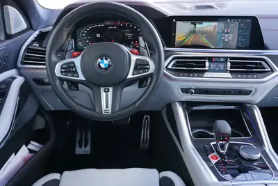 BMW X5 M Competition First Edition 1/250 — Le SUV haute performance de référence — Miniatur 7