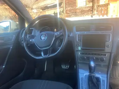VW Golf Alltrack 4Motion DSG — SUV compact polyvalent, tous terrains, entretien neuf — tableau de bord