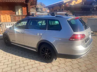 VW Golf Alltrack 4Motion DSG — SUV compact polyvalent, tous terrains, entretien neuf — intérieur