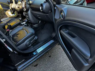 MINI Countryman Cooper SD ALL4 — SUV compact diesel, 4×4 intégral, 41000 km — Miniature 16