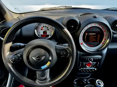 MINI Countryman Cooper SD ALL4 — SUV compact diesel, 4×4 intégral, 41000 km — Miniature 19