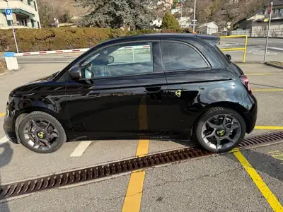FIAT 500 Abarth 155 ch — L'électrique sportive avec le caractère Abarth — Miniatur 7