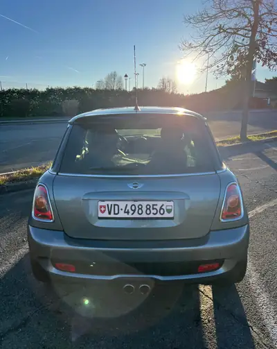 MINI Cooper S 2008 — Sportive compacte, 175 ch et consommation maîtrisée — interni
