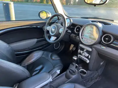 MINI Cooper S 2008 — Sportive compacte, 175 ch et consommation maîtrisée — Miniatura 9