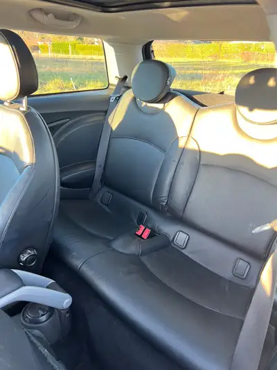 MINI Cooper S 2008 — Sportive compacte, 175 ch et consommation maîtrisée — Miniatura 11