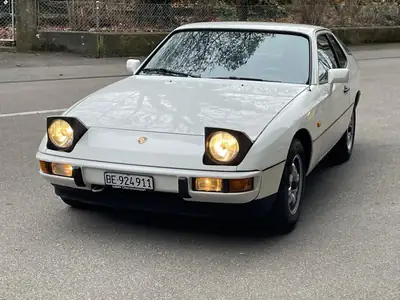 Porsche 924 — Coupé sportif culte de 1981, restauré et prêt pour les routes de Suisse — Seitenansicht