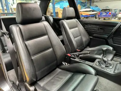 BMW M3 1989 — Berline de collection en état impeccable, 87 900 km — Miniature 11