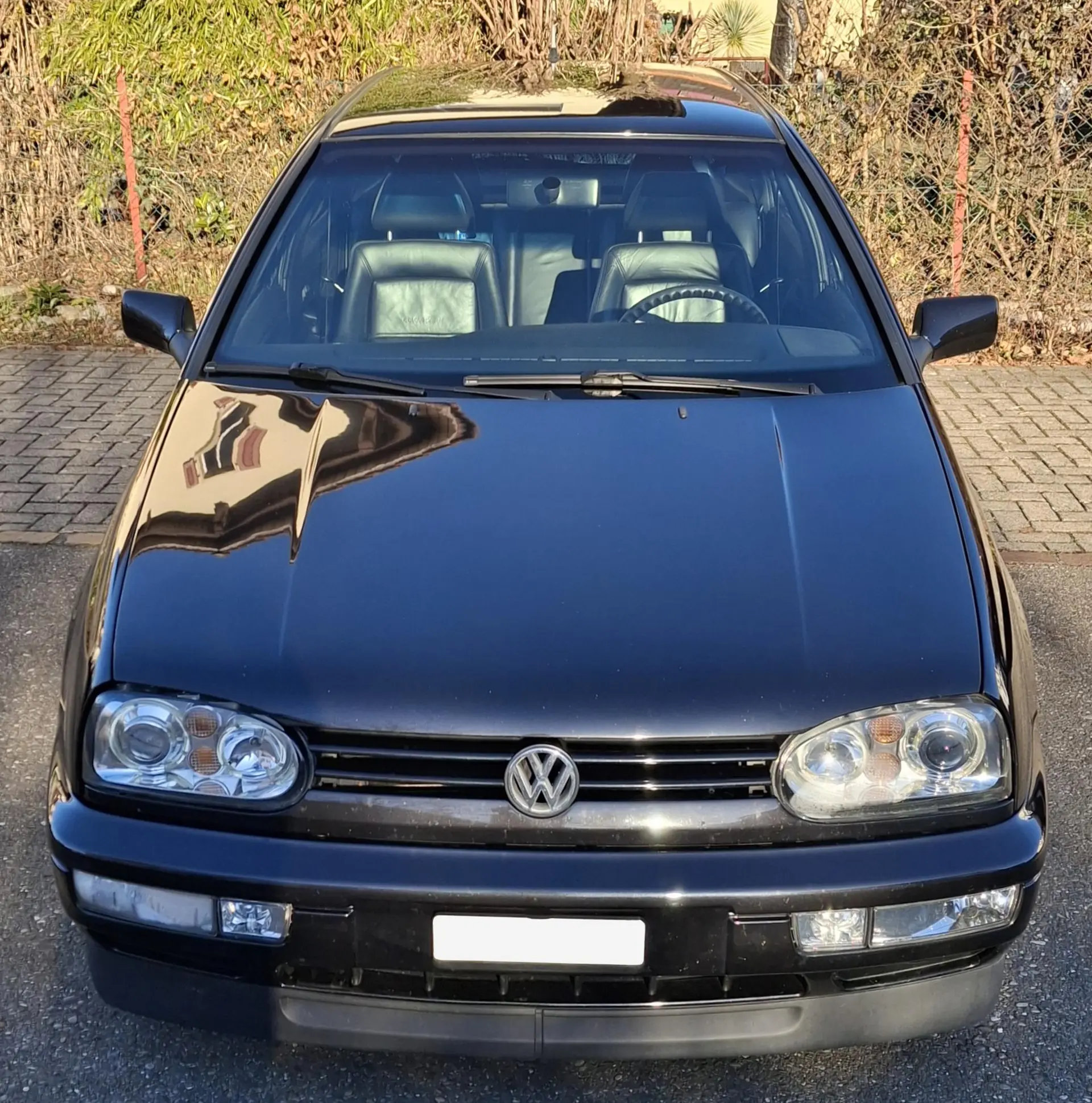 VW Golf 2800 VR6 1996 — Berline sportive essence, moteur V6 légendaire — vista esterna