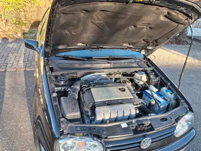 VW Golf 2800 VR6 1996 — Berline sportive essence, moteur V6 légendaire — Miniatura 14