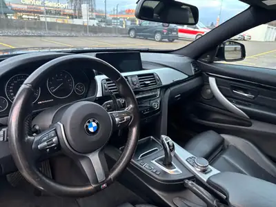 BMW 440i Coupé xDrive M Sport — Coupé haute performance, 326 ch, équipements premium — arrière