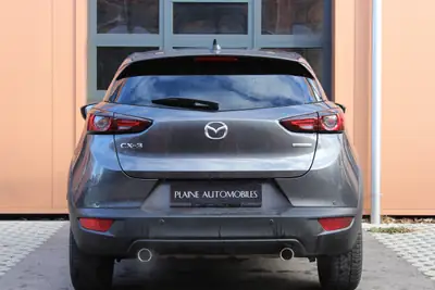 Mazda CX-3 SKYACTIV-G 121 — Compact SUV urbain, tempomat adaptatif et sièges chauffants — détail