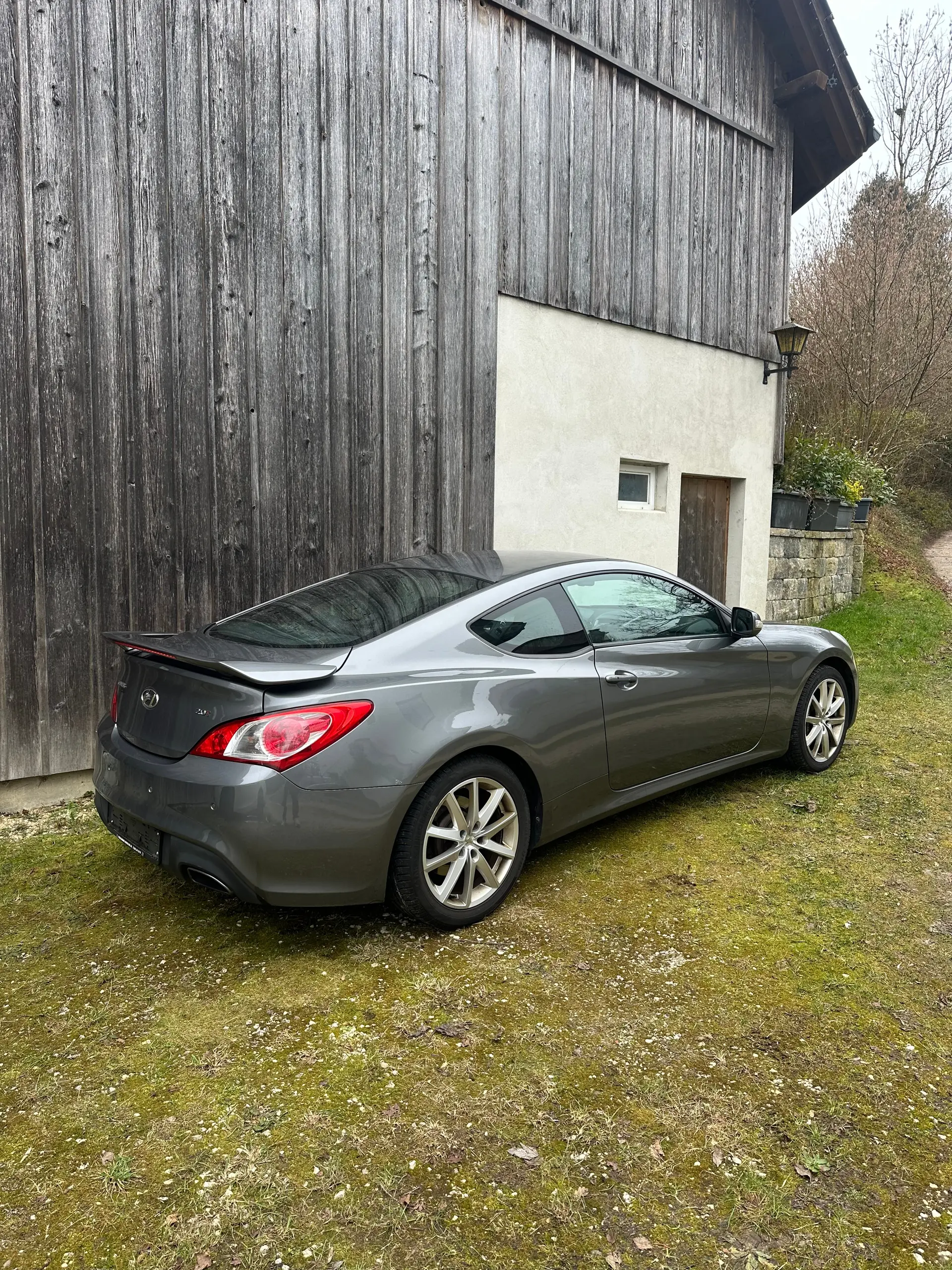 Hyundai Genesis 2011 occasion Lüscherz — 3