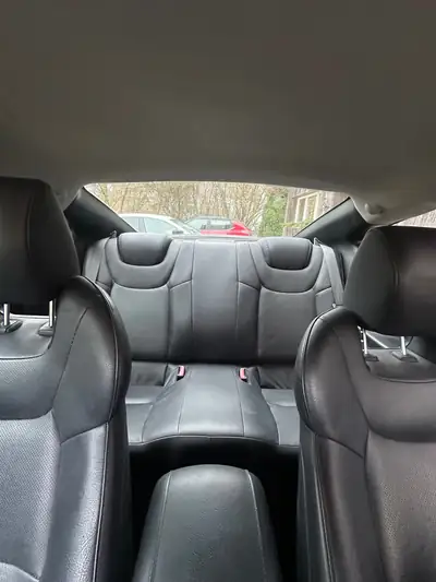 Hyundai Genesis 2.0 Turbo — Coupé sportif, 214 ch, sans sinistre — interni