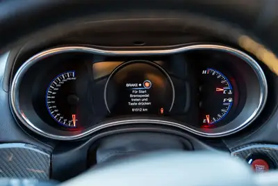 Jeep Grand Cherokee 6.4 V8 HEMI SRT8 — Muscle SUV américain, 468 ch et entretien gratuit — Miniatur 10