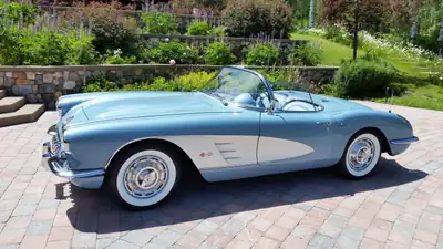 Chevrolet Corvette 1960 — Cabriolet légendaire, seulement 776 km au compteur — arrière