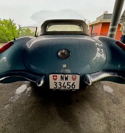 Chevrolet Corvette 1960 — Cabriolet légendaire, seulement 776 km au compteur — tableau de bord