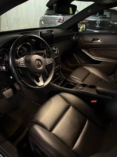 Mercedes-Benz Classe A 180 Urban — Berline compacte élégante, 99'000 km, sans accident — Thumbnail 15