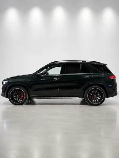 Mercedes-Benz GLE 53 AMG 4Matic+ — SUV haute performance, 77'000 km, entretien Mercedes inclus — side view