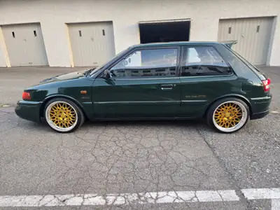 Mazda 323 GT-R 4WD 1993 — Légende de l'homologation sportive, 229 ch et transmission intégrale — Thumbnail 8