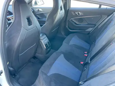 BMW M135i xDrive Steptronic — Sportivité 306 ch, 35 000 km seulement — Miniatura 7