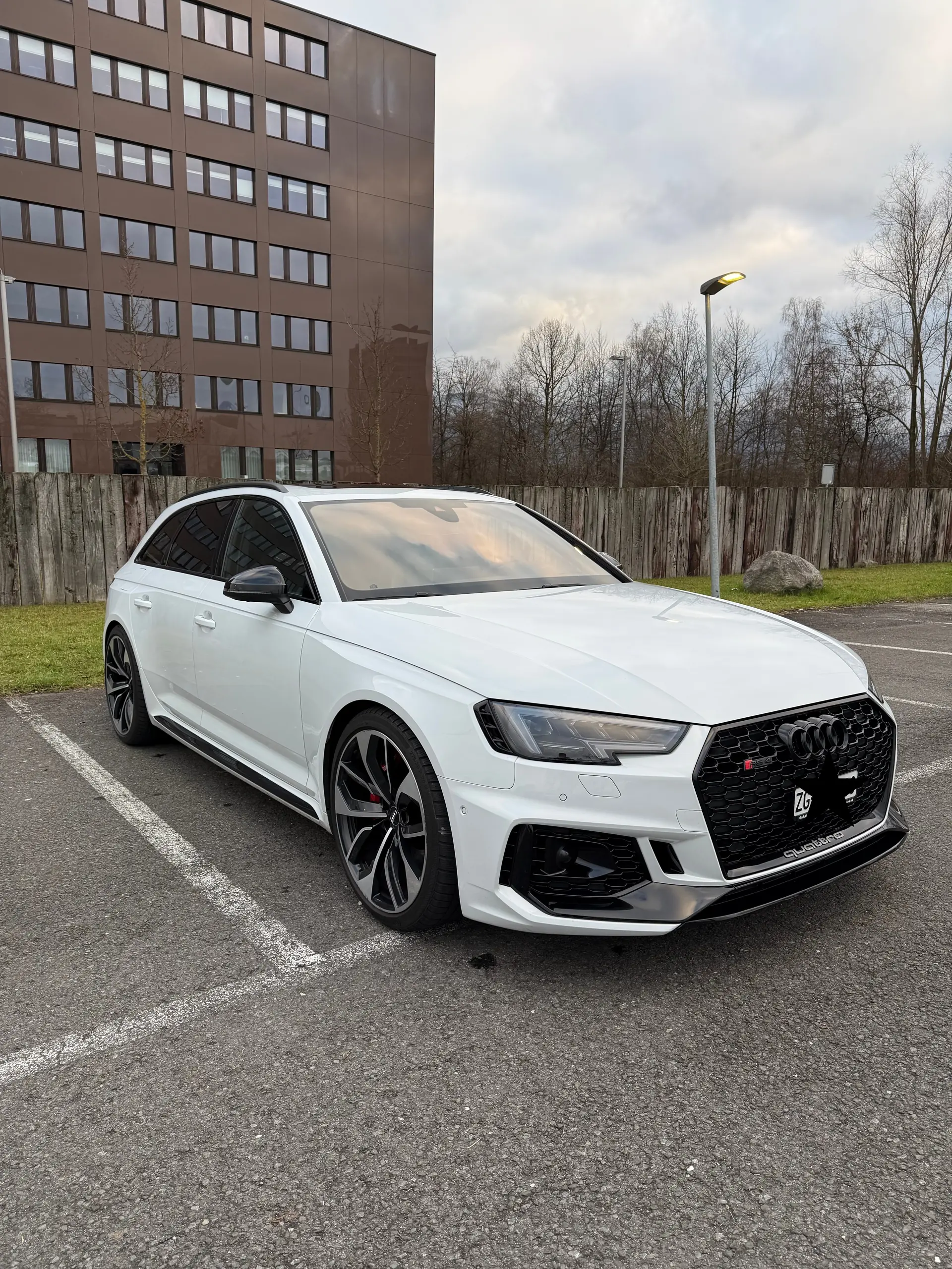 Audi RS4 2019 occasion Cham — 2