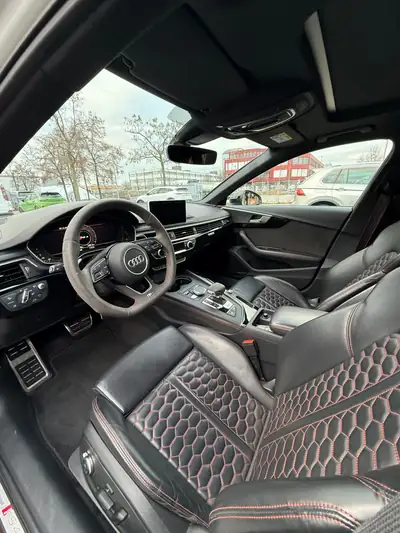 Audi RS4 Avant 2.9 TFSI Quattro — Break sportif 450 ch, 62'000 km seulement — Innenraum