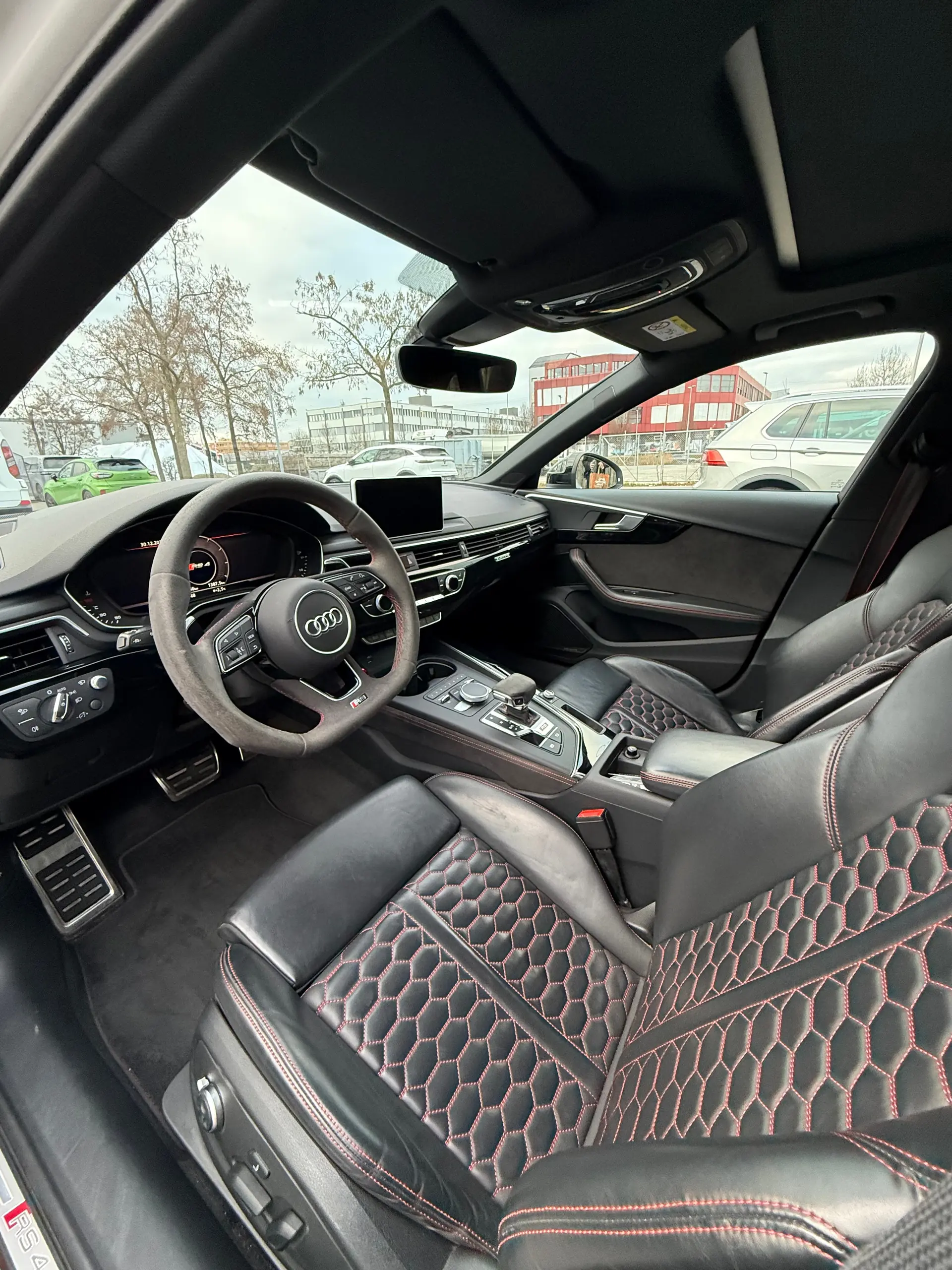 Audi RS4 2019 occasion Cham — 4