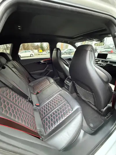 Audi RS4 Avant 2.9 TFSI Quattro — Break sportif 450 ch, 62'000 km seulement — Armaturenbrett