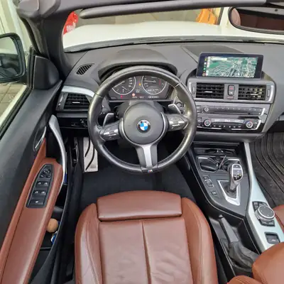 BMW M235i xDrive Cabriolet — Roadster sportif turbo, +80 PS tunné, 122'000 km — tableau de bord