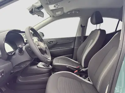 Hyundai i10 1.2 Amplia — Citadine polyvalente, transmission automatique, quasi neuve — Miniature 9