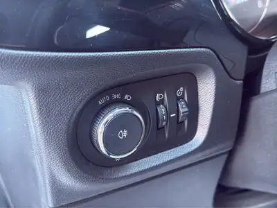 Opel Corsa 1.2 — Citadine fiable, entretien complet, sans sinistre — Thumbnail 16