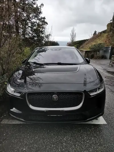 Jaguar I-PACE EV400 First Edition AWD — SUV électrique premium, 85'000 km seulement — interior